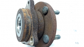 Rusty front right hub for a Subaru Forester 25-26