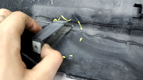 Toyota Highlander 20-26 rear bumper lower lip trim, structure, scratches, cracked, broken fasteners, broken fasteners
