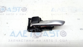 Toyota Highlander 20-25 inner rear left door handle