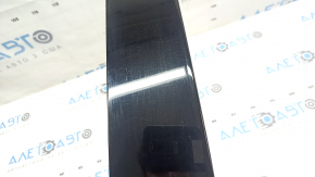 Toyota Highlander 20-26 front right side door trim scratches