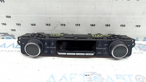 Toyota Highlander 20-22 climate control system with 8" display, automatic heated seats, scratches