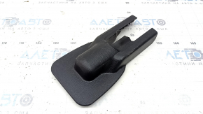 Toyota Highlander 20-26 right inner seat rail trim scratches