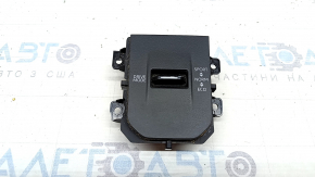 The Toyota Highlander 20-22 drive mode switch button is worn out.