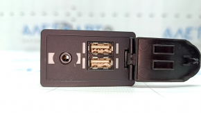 USB Hub AUX Lexus UX200 UX250h 19-26