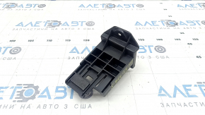 Lower right radiator grill bracket for Kia Sportage 23-25 X-Line, X-Pro, on the grille