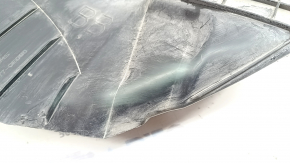 Toyota Highlander 20-26 2.5 hybrid, 3.5 automatic transmission radiator deflector, broken, missing fragment, dented