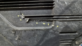Right underbody protection for Mercedes W213 E 17-23: cracks, fractures, missing fragments