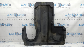 The rear engine guard of the Mercedes W213 E 17-23 AWD is cracked, worn, and missing a fragment.