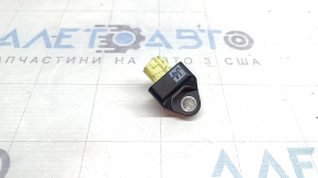 Toyota Highlander 20-26 front left airbag sensor on TV