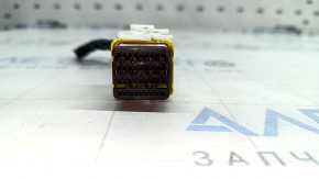Black chip for the SRS airbag module and airbag computer for the Toyota Highlander 20-26.