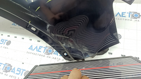 Kia Sorento 2021-2024 front right fender, blue B4U, dented, scratches