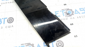 Kia Sorento 2021-2026 front right side door trim, gloss black, scratches