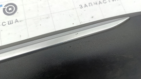 Lower front right door trim for Kia Sorento 21-23 HEV, PHEV structure with chrome molding, chips on the chrome