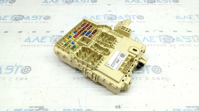 Kia Sorento 21-23 HEV under-dash fuse box