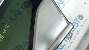 Kia Sorento 21-26 rear right window, tinted with chrome molding, scratches on the chrome