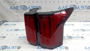 Kia Sorento 22-24 HEV LED right headlight with trim, scratches