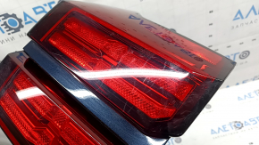 Kia Sorento 22-24 HEV LED right headlight with trim, scratches