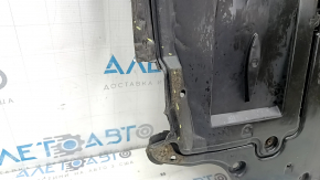 Lexus UX 19-26 engine guard is torn, missing fragment