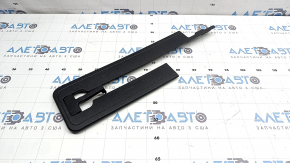 Rear right seat runner trim (2nd row) rear left Kia Sorento 21-26 HEV, PHEV black, scratches