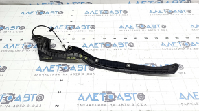 The right Kia Sorento 21-26 trunk lid position sensor has broken mounts.