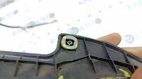 The right Kia Sorento 21-26 trunk lid position sensor has broken mounts.