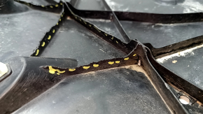 Toyota Rav4 19-25 front bumper guard missing fragments
