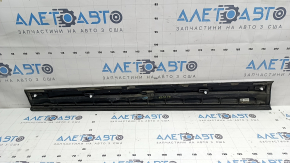 Lower front right door trim for Audi Q5 8R 13-17 with chrome molding, scratches