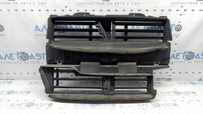 Lincoln MKZ 17-20 radiator deflector blinds complete with motor, missing fragment