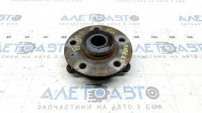 Front right hub for Audi Q5 8R 09-17, rusty