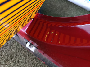 Front left quarter of BMW 3 G20 19-26 sawed off, with central pillar, red, butt
