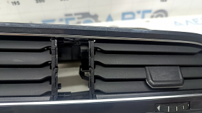 Central dashboard cover VW Tiguan 18-22 graphite, with air ducts, scratches, broken guide