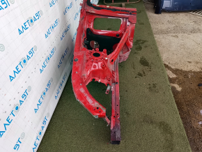 The front right quarter of a BMW 3 G20 19-26 is sawn off, red, the threshold is dented, dents