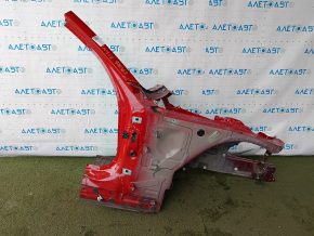 The front right quarter of a BMW 3 G20 19-26 is sawn off, red, the threshold is dented, dents