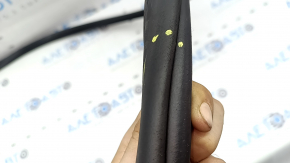 Front left door opening seal VW Tiguan 18-24 worn