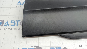 Lower front right door trim VW Tiguan 18-24 structure, scratches