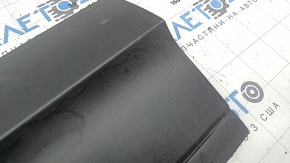 Lower front right door trim VW Tiguan 18-24 structure, scratches
