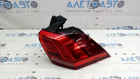 Outer wing light right VW Tiguan 18-24 usa, worn
