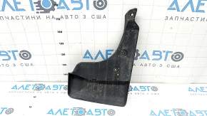 The rear left mudguard of Toyota Rav4 19-24 is dented