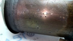 VW Tiguan 18-24 awd exhaust pipe with catalytic converters and bracket, mesh torn