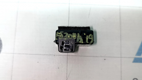 Microphone in the ceiling of Lexus ES 19-25