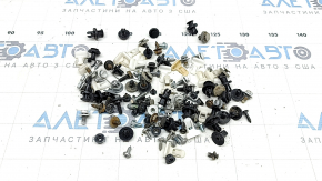 Incomplete set of hardware for bumper-hood-fenders for Toyota Rav4 19-24