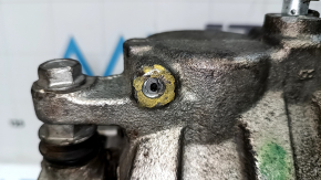 Front right caliper assembly Toyota Highlander 20-22, broken nipple