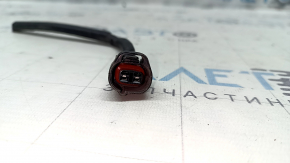A small chip for the diffuser radiator shroud of a Lexus ES300h 19-25
