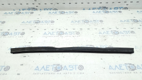 Upper rear radiator seal BMW X2 F39 18-23 B46, B48 on the radiator