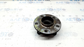 Front right hub BMW X2 F39 18-23 rusty