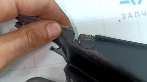 Windscreen wiper grille plastic Ford Mustang mk6 18-23 seals are torn, plastic has turned white