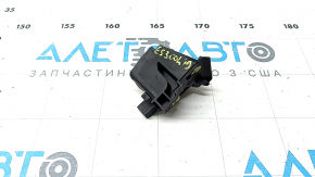 Plug for the inner seal of the front left door glass of Lexus ES 19-26 rear
