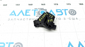 Plug for the inner seal of the front right door glass of Lexus ES 19-26 rear