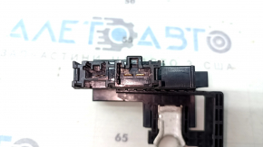 Lexus ES300h positive battery terminal 19-26