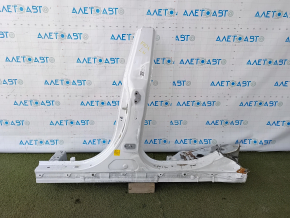 The central left body pillar of Toyota Camry v70 18-24 is sawn off, with a threshold